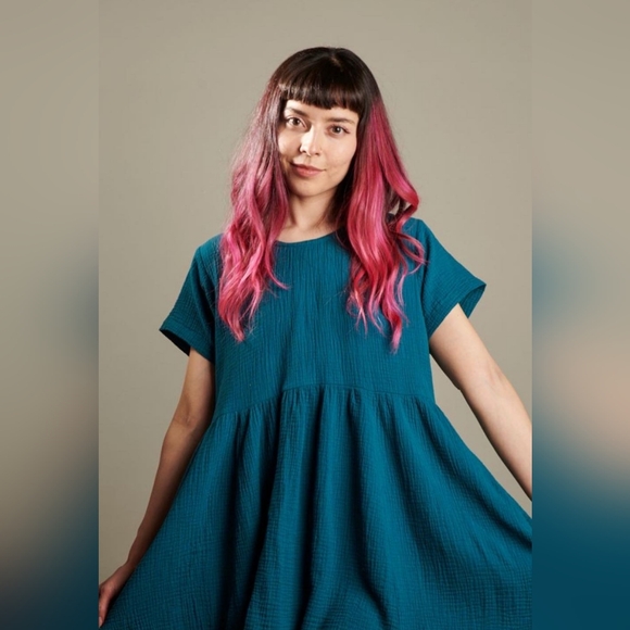 Tuesday of California Large Teal Muffy Dress - Picture 2 of 4